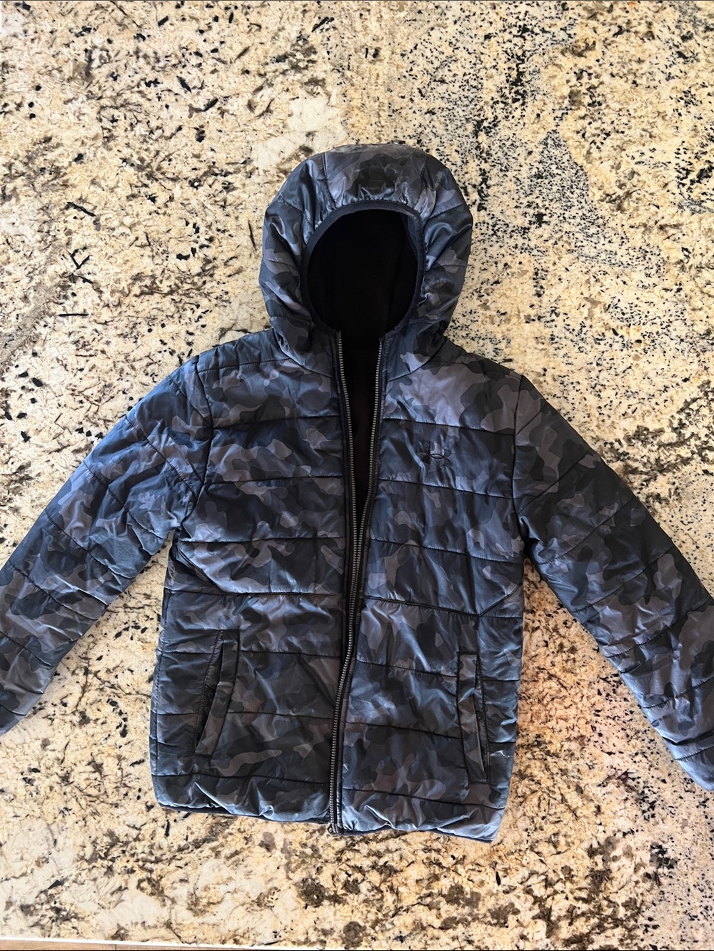 Under Armour Boys' Black & Gray Camo Hooded Reversible Puffer Jacket